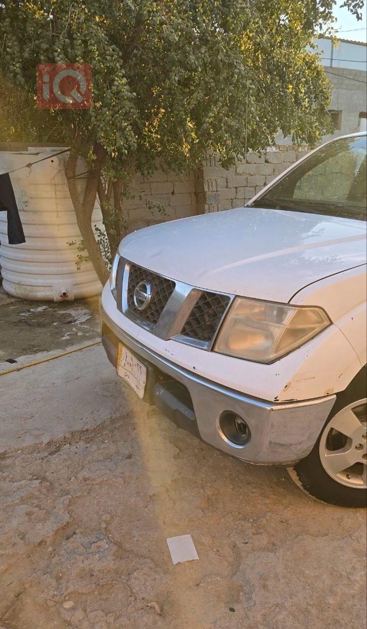 نيسان نافارا